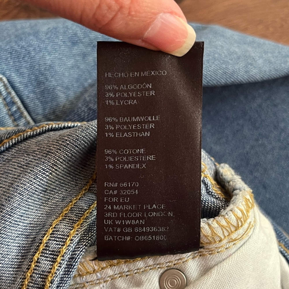 BDG Urban Outfitters Girlfriend High Rise Jeans – Size 25 | Frayed Hem | Vintage - Picture 9 of 13